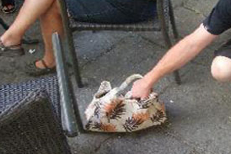 Alkalom szüli a tolvajt