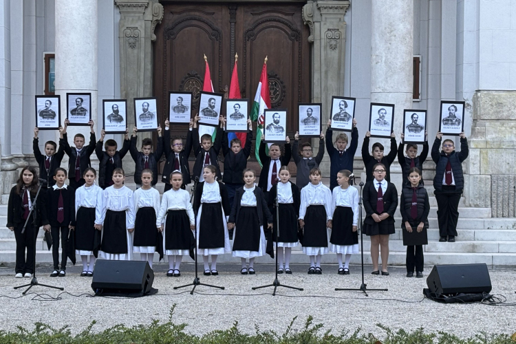 Az aradi vértanúkra emlékeztek Pápán