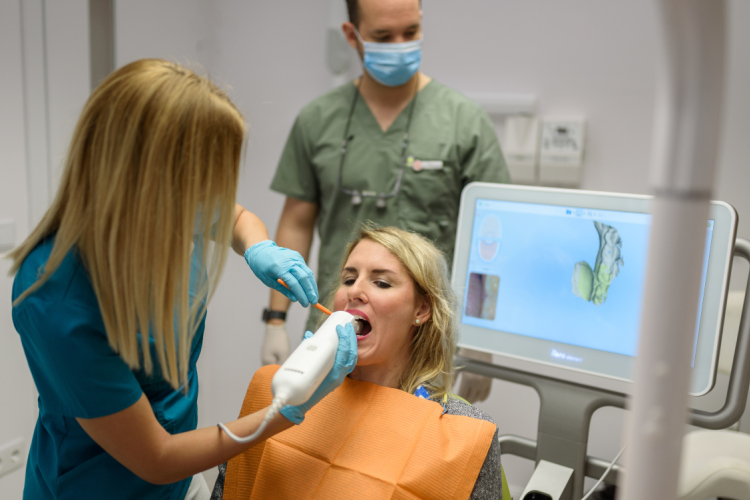 Az Invisalign fogszabályozás három őrületes előnye