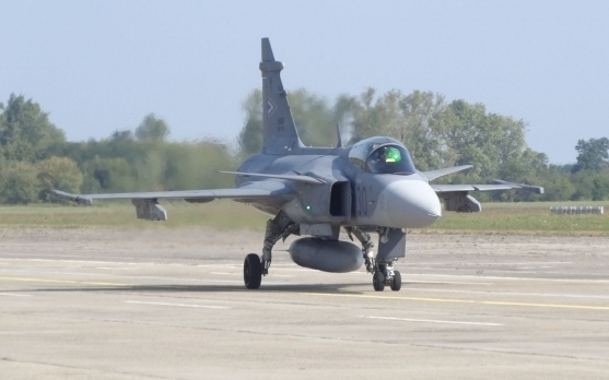 Azonosítatlan repülőeszköz miatt riasztották a Gripeneket a keleti országrészbe!