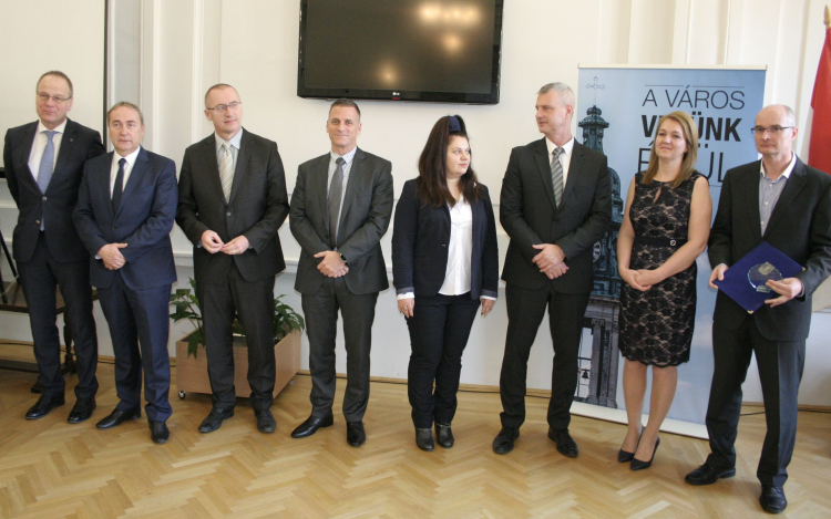 A város legnagyobb adózóit díjazták