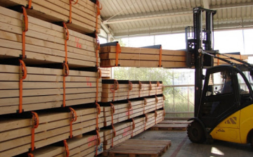 Globális fahiány van az építőiparban, brutális a drágulás