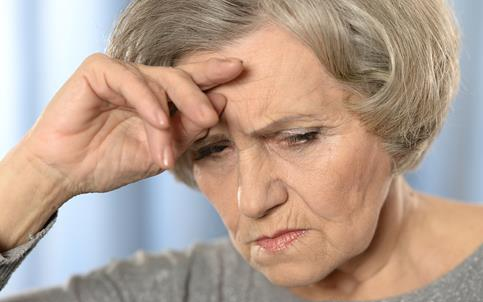 Egy idős nénit helyeztek biztonságba a rendőrök Pápán