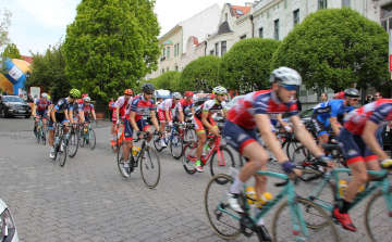 Idén is Pápán ér célba a kerékpárverseny