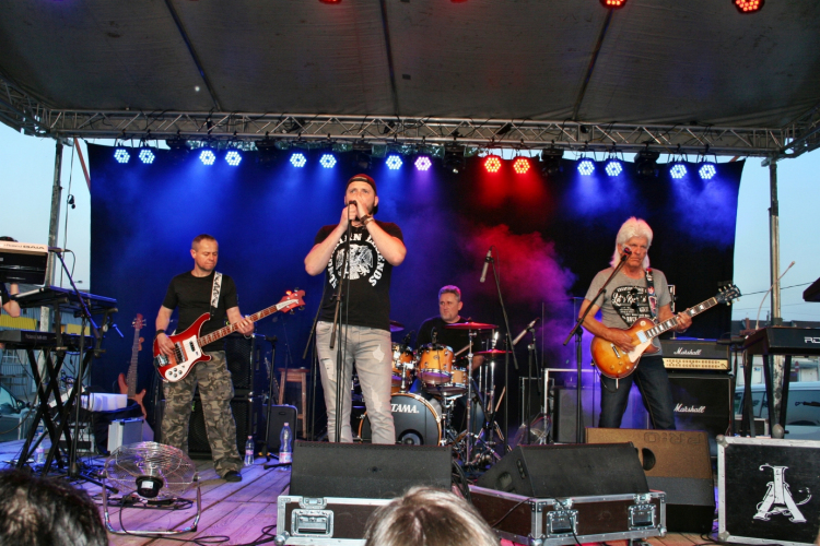 Ismerős Arcok Koncert - Pápa - 2018