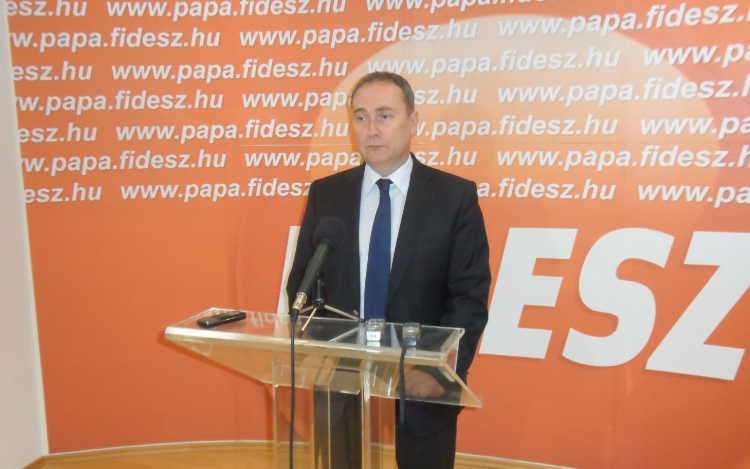 Választás 2014 - Pápa - Győzött Kovács Zoltán