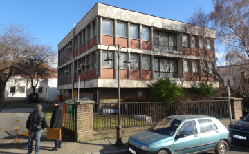 Megkezdődött a vérellátó épületének felújítása