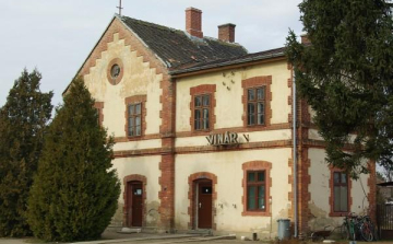 Vonaton lett rosszul, fél órát küzdöttek az életéért