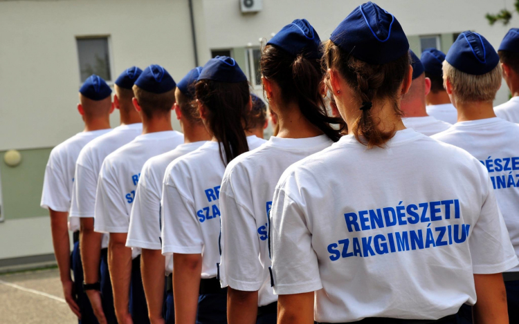Meghosszabbított jelentkezés a rendészeti szakgimnáziumokba!