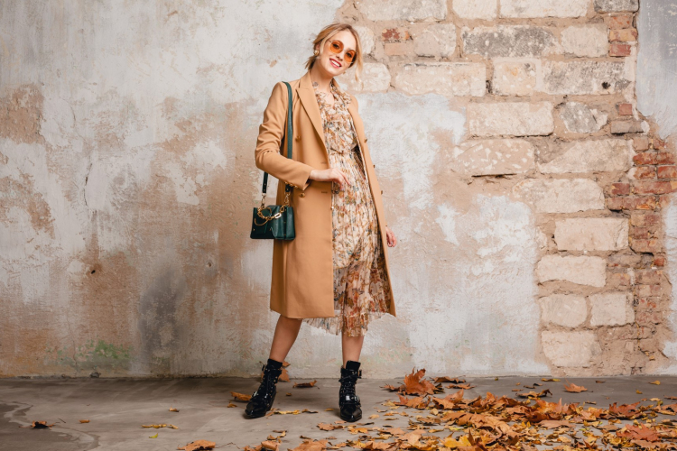 Hogyan válasszunk divatos női kézitáskát?