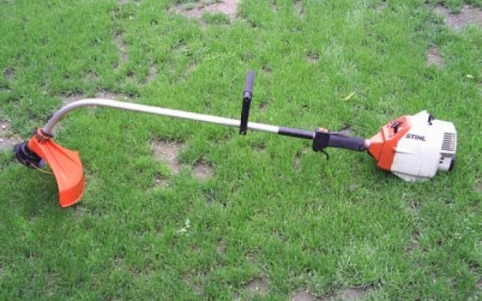 Fűkaszát lopott – a nyomozás lezárult