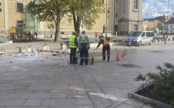 Javítják a Fő téren átvezető utat