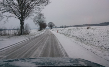 Az úttesten ült, rendőr és polgárőr kísérte haza