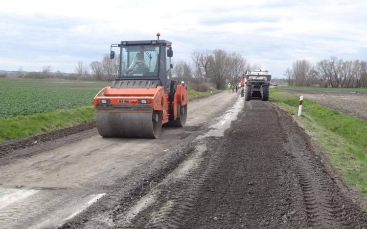 Jövő hét végén nyílhat meg a forgalom számára a kéttornyúlaki út