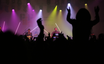 Fergeteges hangulat a Bagossy Brothers Company koncertjén - Megkezdődött az Agrárpiknik