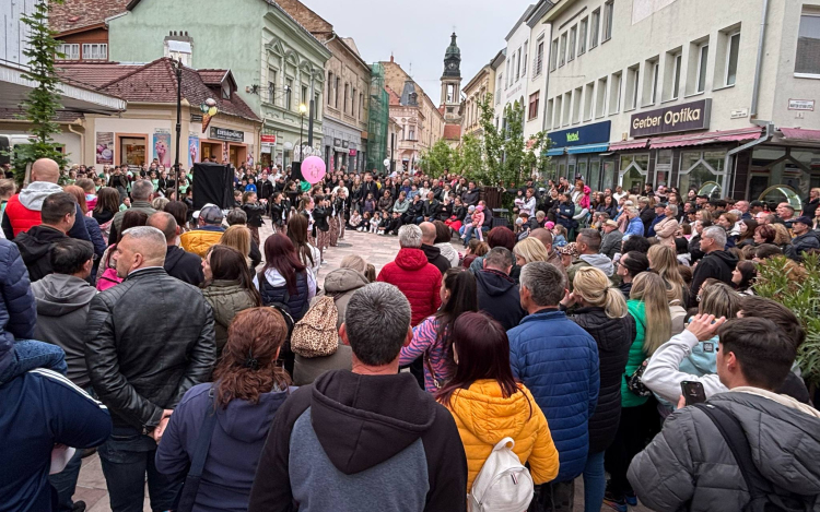 Hűvös idő, forró hangulat a belvárosban