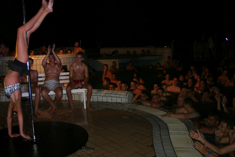 Strandok Éjszakája a pápai Várkertfürdőben - Képgaléria