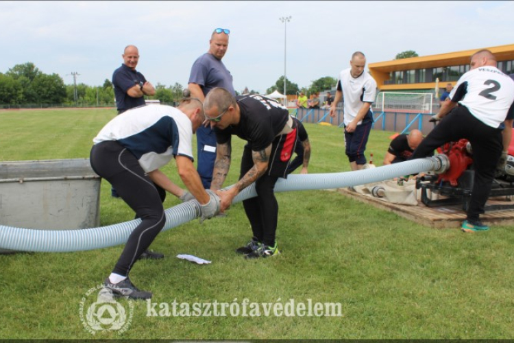 Pápán mérték össze tudásukat a vármegye tűzoltói