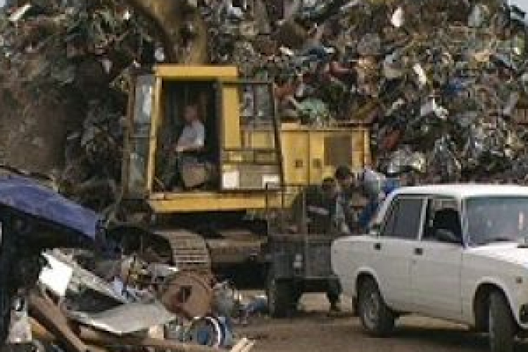 Az iskolaudvarról lopott