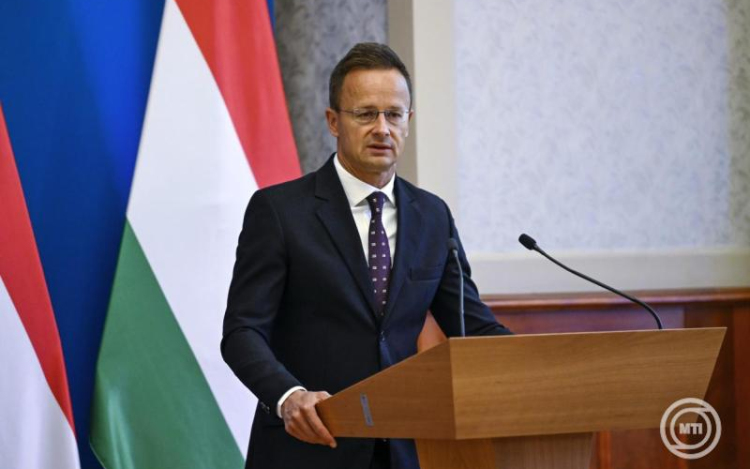 Szijjártó Péter: Magyarország továbbra is készen áll az amerikai-orosz békecsúcs megrendezésére