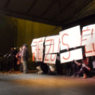 Négy gyertya ég a város adventi koszorúján