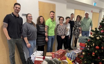 Több mint 400 gyermek karácsonyát teszi szebbé a Pápai Polgárok által összegyűjtött adomány