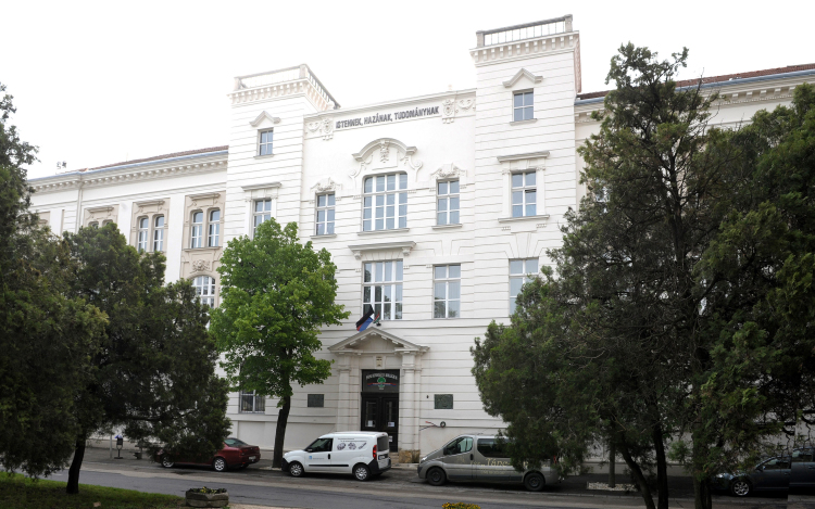 Futással emlékeznek a Refi elhunyt igazgatóira