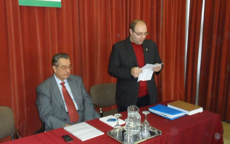 Ágh Attila: Az ellenzék leváltja a kormányt