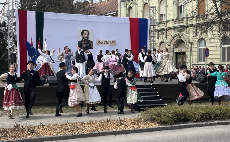 Dr. Kovács Zoltán: Egységesnek kell lennünk!