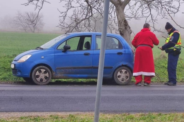 Gyorshajtáson kapták a Mikulást a pápai rendőrök