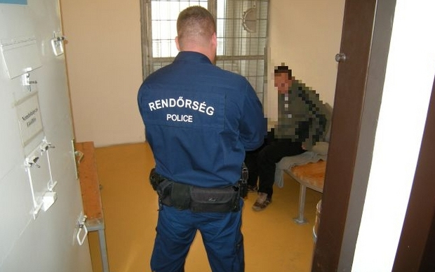 Kórházból és autóból is lopott a 16 éves fiatalember