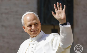 Ukrajnai háború - A rendezésről és a kétoldalú viszonyról tárgyalt telefonon az orosz elnök és a pápa