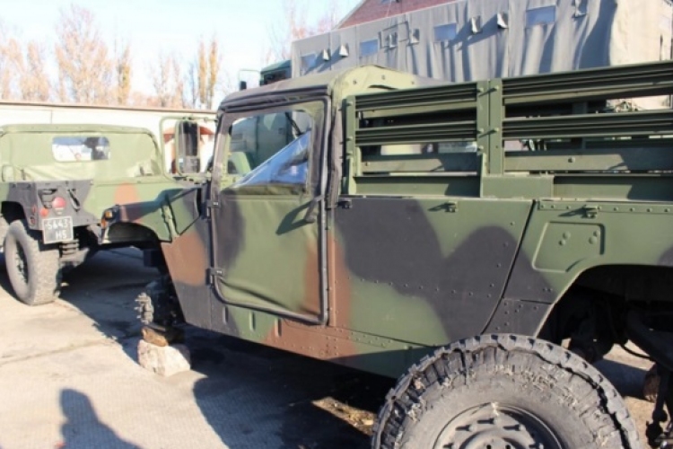 Ukrán válság - az Egyesült Államok elavult haditechnika eszközöket szállított Ukrajnának