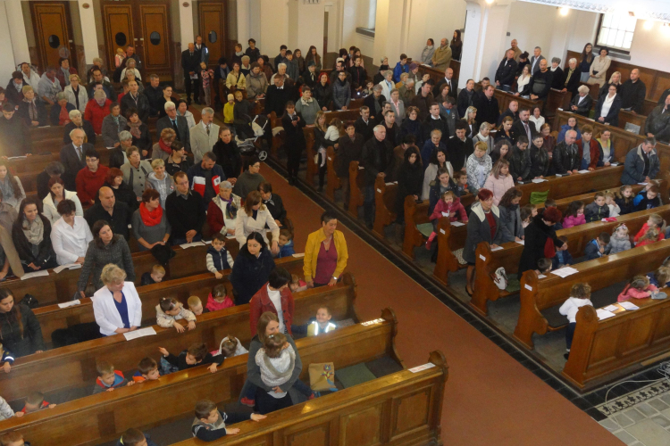 Engedjétek hozzám jönni a gyermekeket - Befogadó Istentiszteletet tartottak a református templomban