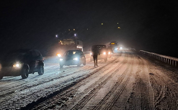 Rendőrség: Csak akkor induljon útnak, ha feltétlenül szükséges!
