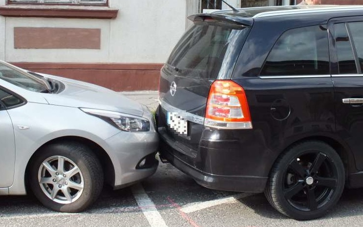 Balesetet okozott, majd elhajtott a helyszínről