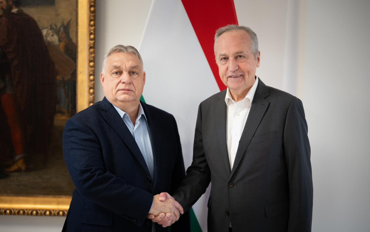 Kontrát Károly nem indul el a választáson