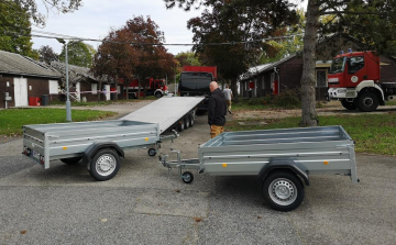 Több Pápa környéki önkéntes tűzoltóság is eszközöket vehetett át