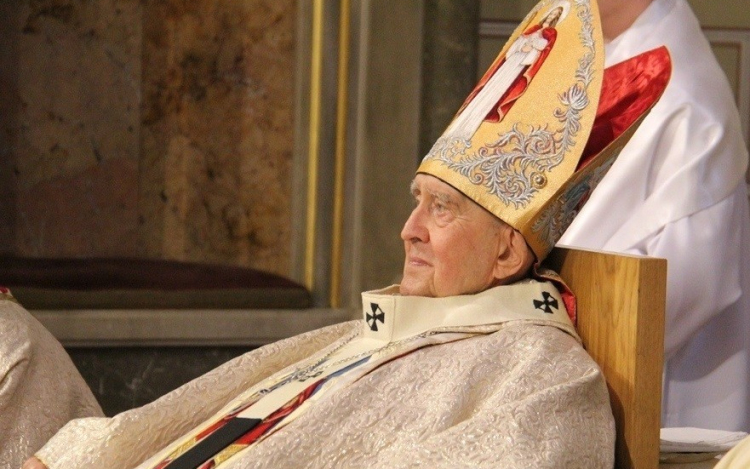 Elhunyt Szendi József nyugalmazott veszprémi érsek