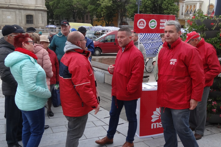 Európa, vagy Orbánisztán – Ujhelyi István Pápán járt