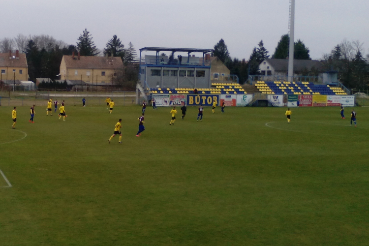 Venczel ötöt vágott - Simán győzött a Perutz