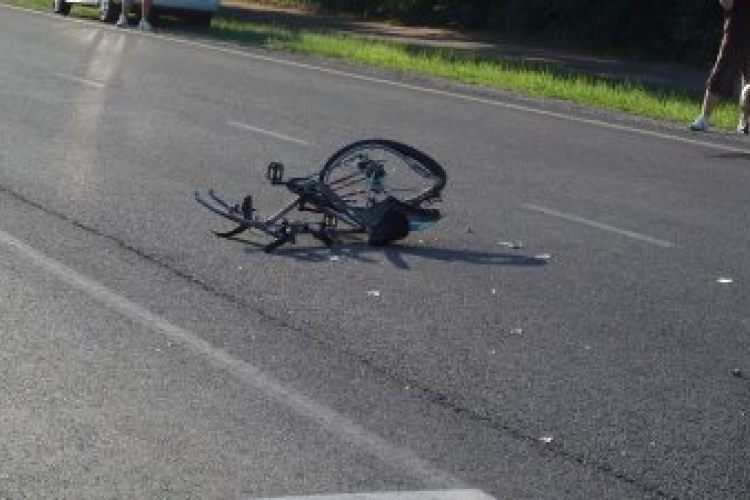 Biciklis baleset Pápán