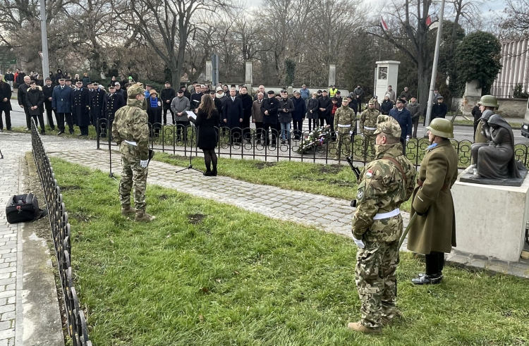 A doni hősökre emlékeztek Pápán