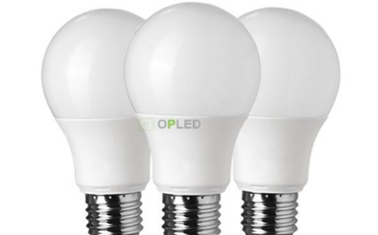 Ingyenesen ledesre cserélheti otthoni izzóit!