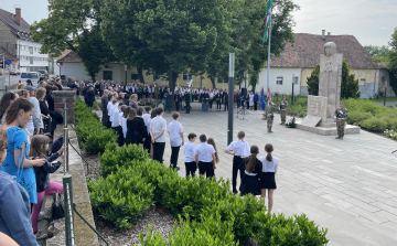Nemzeti összetartozás napja Pápán