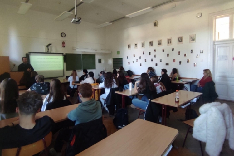 Iskolai erőszak és zaklatás elleni nap