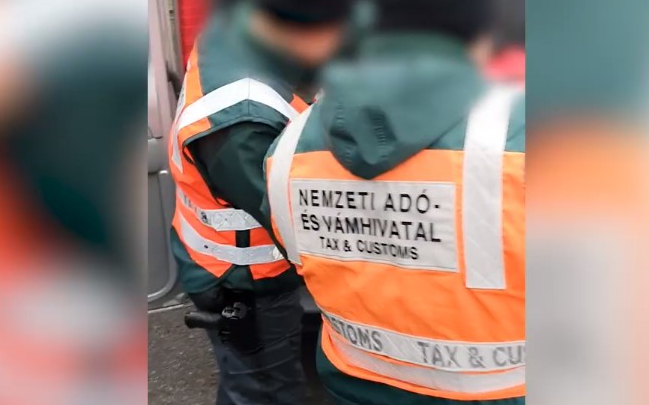 Kedden a pápai építőanyag kereskedéseket ellenőrzi a NAV