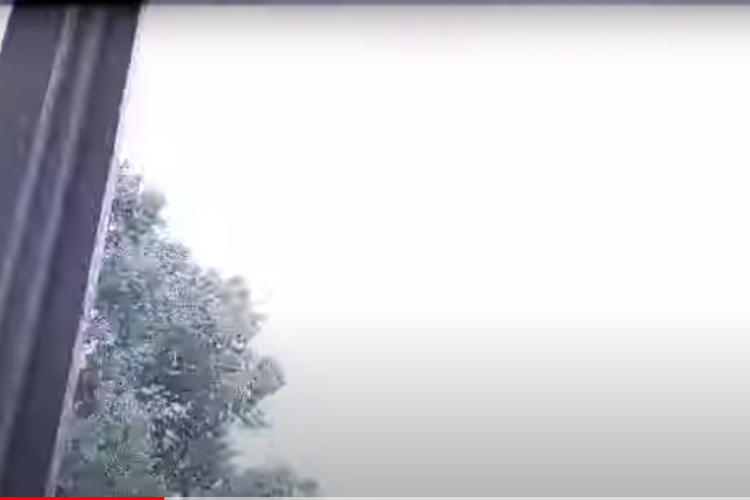 Olvasónk videóján az éjszakai villám, amire a fél város felriadt