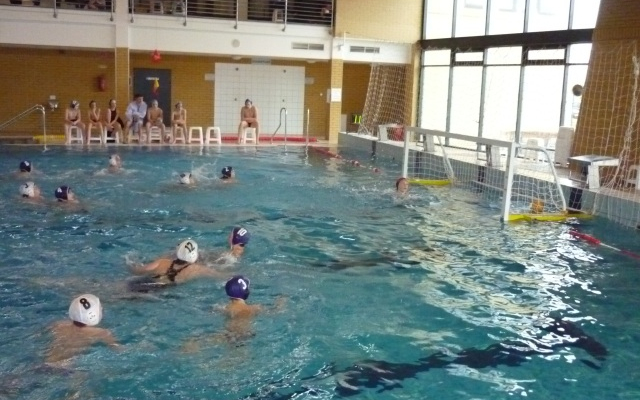 Üres a bankszámla, a szakadék szélén a PSE