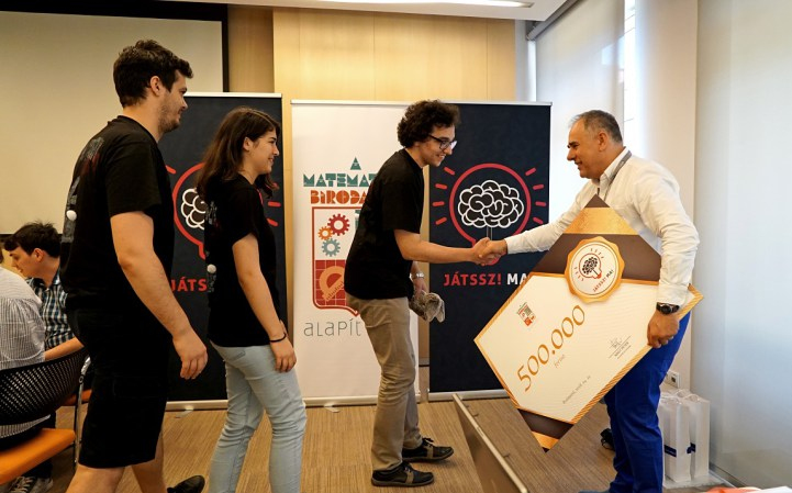 Idén is a Pápai nyuszik lettek az ország legjobb matekosai!